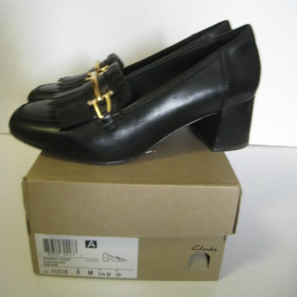 Clarks SHEER55 Black Leather Loafter - Size 8M
